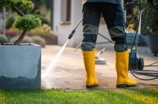 Why Choose Our Certified Pressure Washing Experts for Your Project Needs in Holyoke, CO?